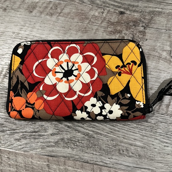 Vera Wallet - Picture 2 of 3